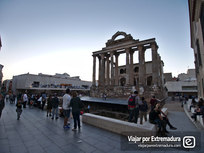 Mérida Templo de Diana. Vacaciones en Extremadura